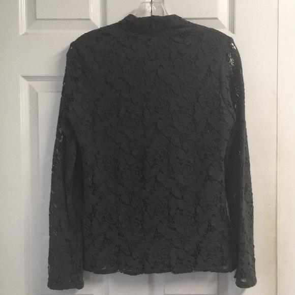 Designer lace top - Picture 3 of 5